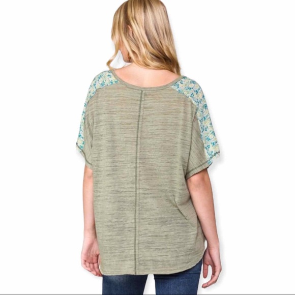 CUTE BOHO STYLE LOOSE FIT TOP SAGE - Picture 3 of 6